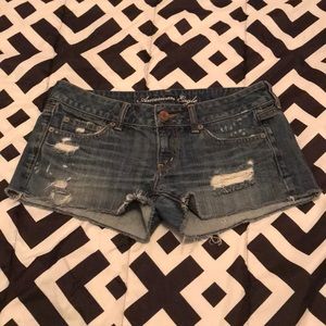 American Eagle Frayed Short Shorts